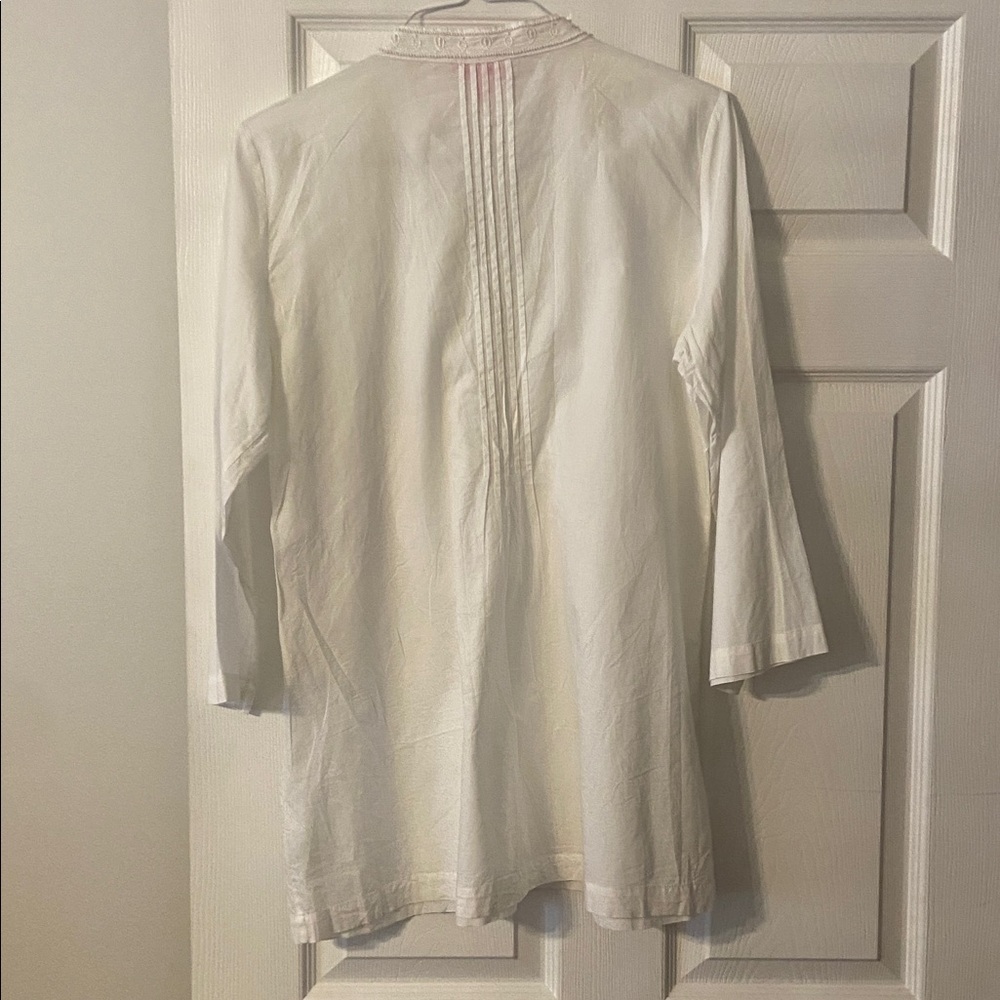 Lilly Pulitzer White Embroidered Tunic size L BNWOT length 31” bust 40” - Picture 5 of 12